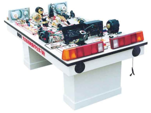 普通桑塔納電路學(xué)生實(shí)習(xí)臺(tái)