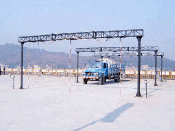 紅外汽車駕駛電子倒樁儀(大庫(kù))