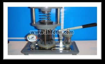 液壓機(jī)模型?