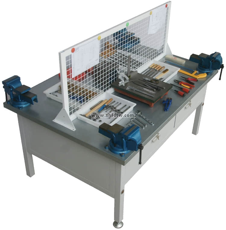 4人雙面座鉗工教室成套設(shè)備