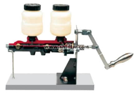 雙腔制動主缸解剖模型1